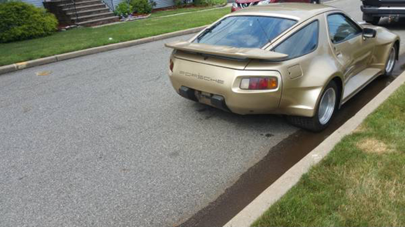 Illustration for article titled Which One Of You Is Going To Buy This $4,000 Porsche 928